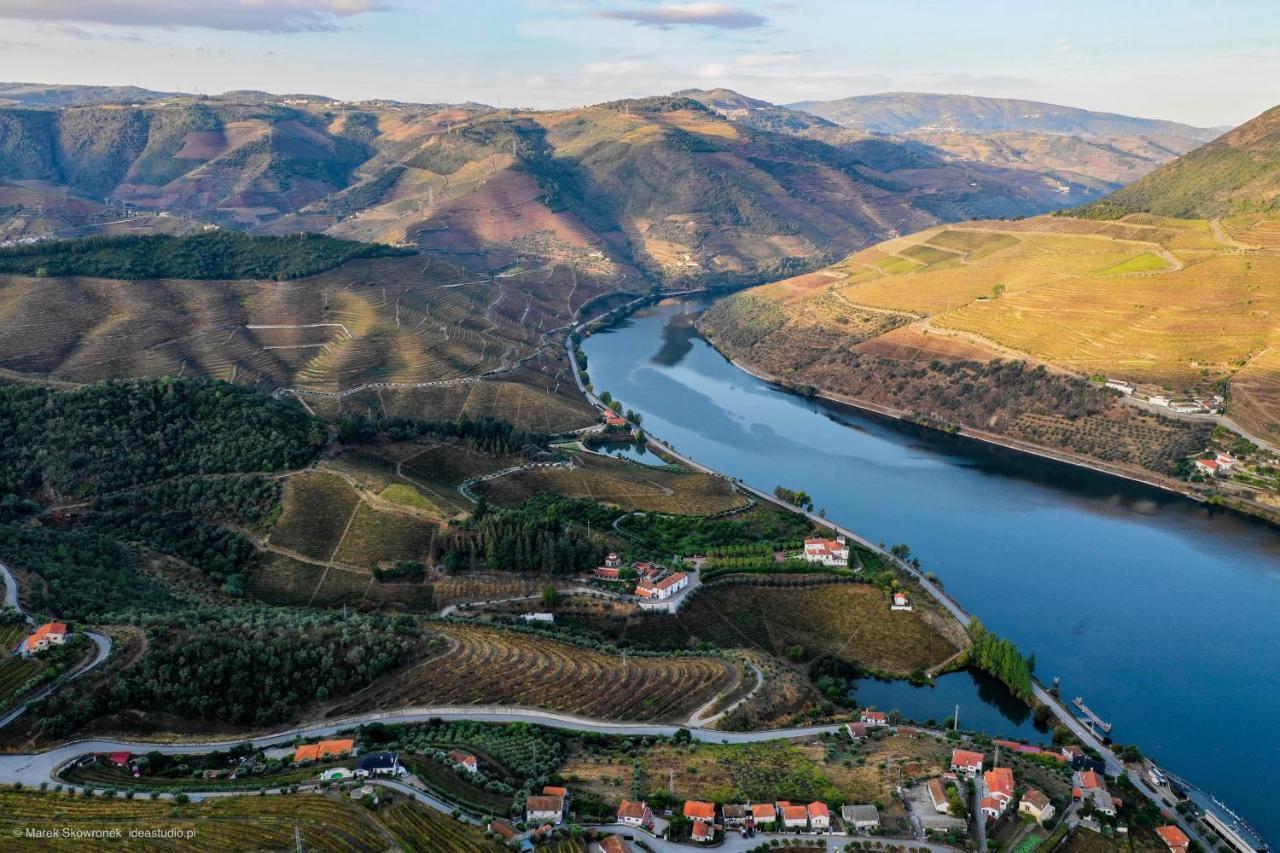 Отель Quinta Da Azenha Folgosa  Экстерьер фото